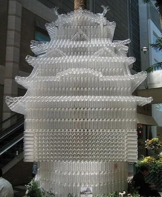 sculptures-made-of-plastic-bottles12 (560x680, 233Kb)
