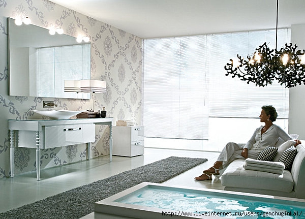 Pretty-Soft-patterned-bathroom-wallpaper-Finished-in-White-Interior-Design-Decorated-with-Classic-Chandelier-Lighting-Design-Ideas (600x431, 177Kb)
