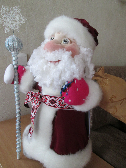 Новогодняя кукла дед мороз из фоамирана