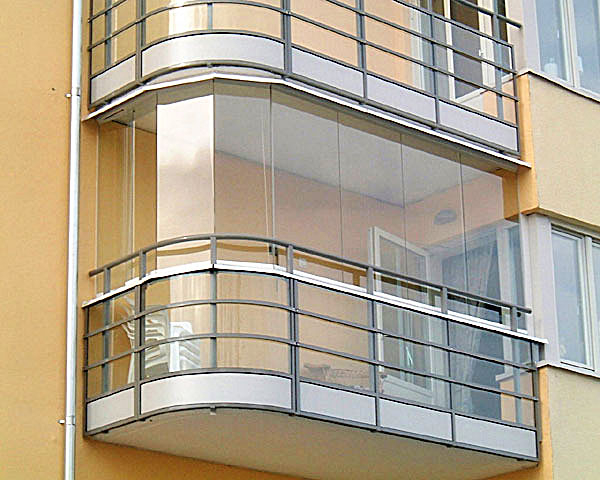germetizaciya-balkonov-terras-parapetov-i-svetoprozrachnyx-konstrukcij (600x480, 231Kb)