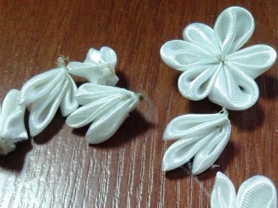 snezhinka_v_stile_kanzashi_18 (400x300, 83Kb)