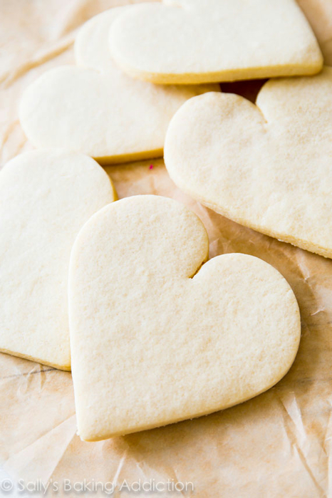 Soft-Cut-Out-Sugar-Cookies-by-sallysbakingaddiction_com-6 (466x700, 322Kb)