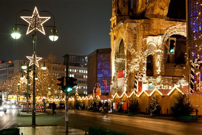 5361707_rojd_illuminac16berlin (700x466, 103Kb)
