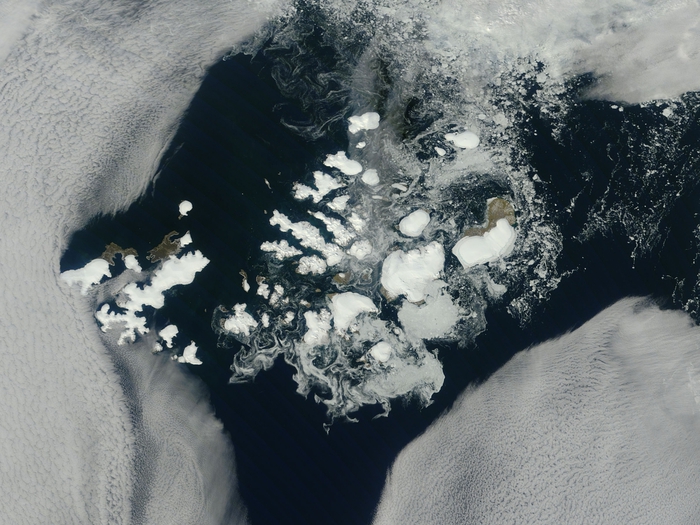 5316966_Franz_Josef_Land_Aug_2011_3_ (700x525, 298Kb)