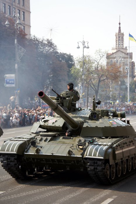 T-64_tanks_of_the_Ukrainian_Army (466x700, 68Kb)