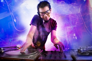DJ-Equipment-hire-pic2 (314x209, 33Kb)