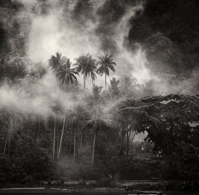 beautiful-black-and-white-photos-by-hengki_27 (640x627, 71Kb)