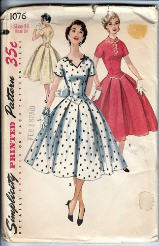 vintage_1950s_dress_full_pleated_skirt_simplicity_1076_bust_34_70d40451 (2) (323x500, 163Kb)