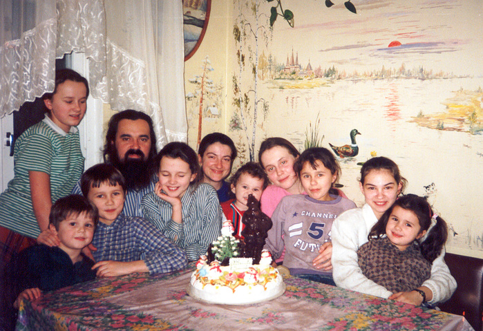 197937_b (700x479, 224Kb)