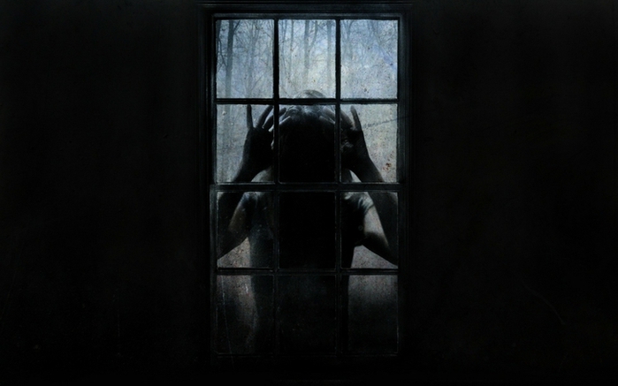 dark scary window_www.wallpaperfo.com_82 (700x437, 138Kb)