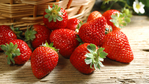  strawberry-wallpaper-1366x768 (3) (700x393, 421Kb)