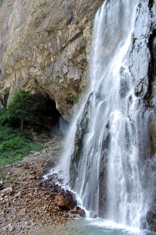 Гунибский водопад фото