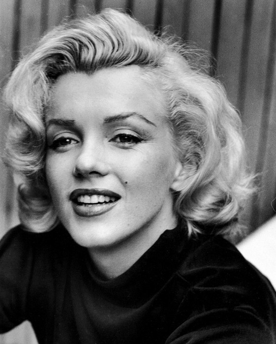 http://img0.liveinternet.ru/images/attach/c/0/38/624/38624665_1232803150_Marilyn_2.jpg