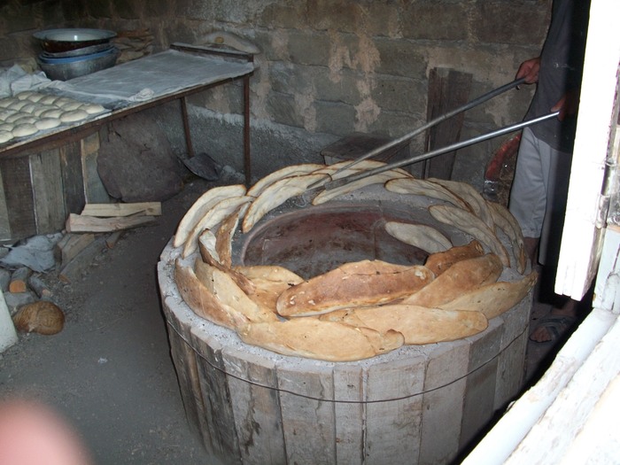 Грузинская печь для выпечки лаваша