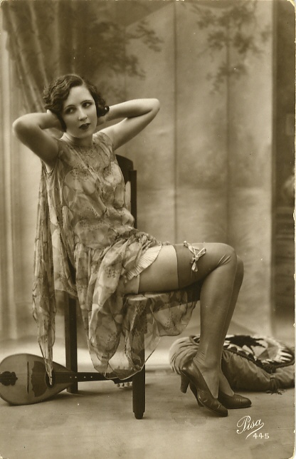 Glamour retro natural torture