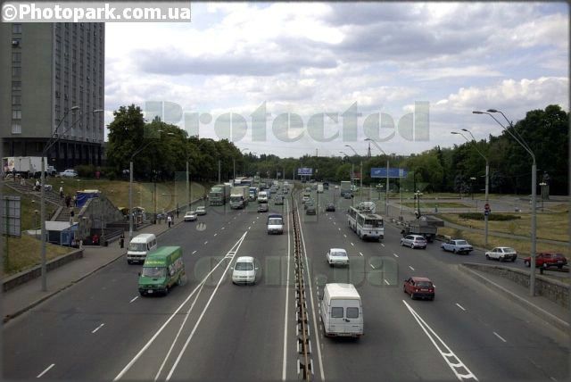 pdrm0005-kiev-view-road-prospekt_pobedy-from_bridge_berestey 000369 (640x428, 47Kb)