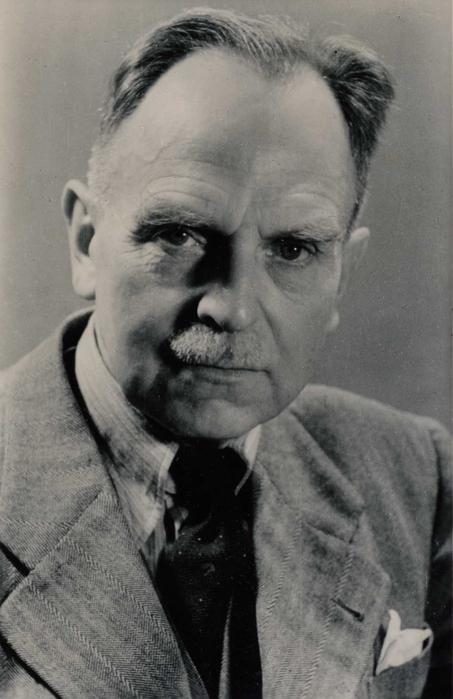 Otto_Hahn_portrait (453x699, 194 Kb)