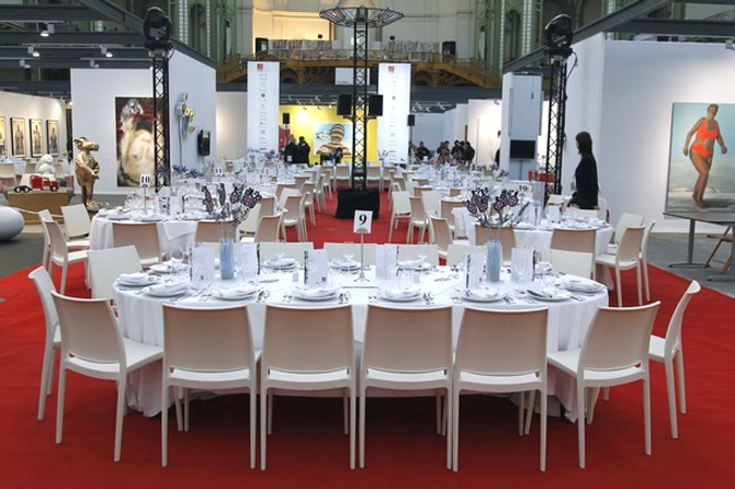    Grand Palais, , , 16  2010 .