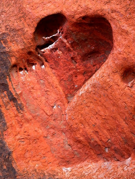   -  (Uluru-Kata Tjuta National Park)
