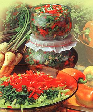 Салат из огурцов и помидоров: пошаговый кулинарный рецепт