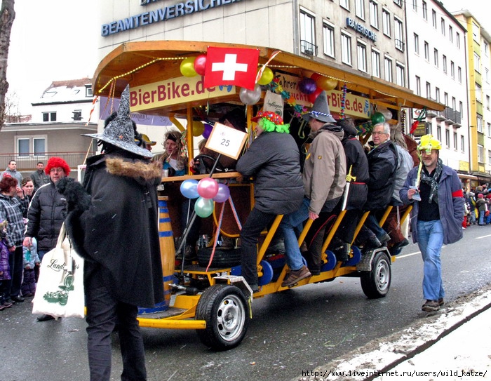 Пивной велосипед в германии