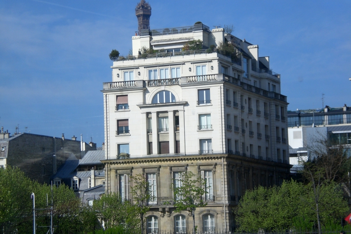 Дом алена делона в париже фото