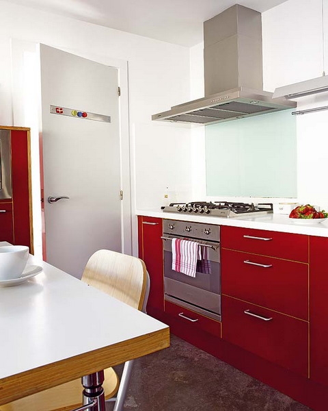 red-grey-white-modern-kitchen3-5 (500x600, 133Kb)