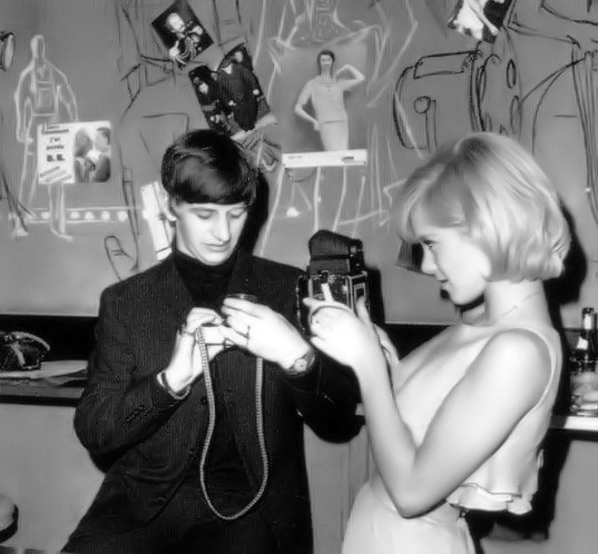 1428929_ringo_starr_and_sylvie_vartan (537x498, 69Kb)