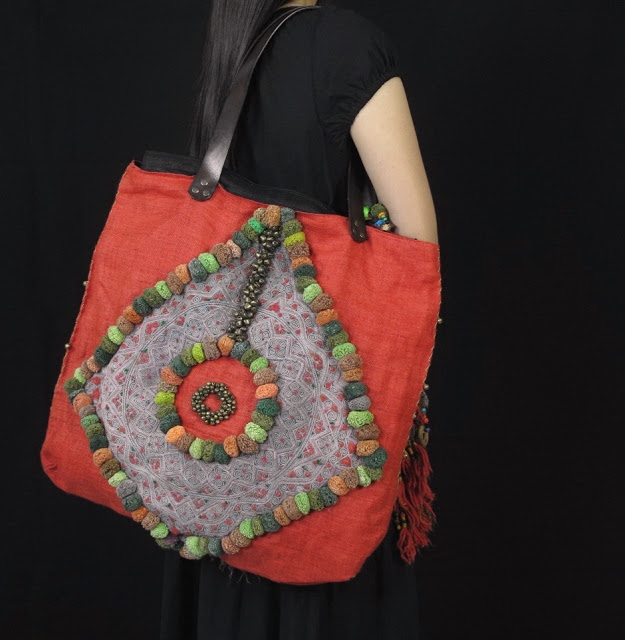 Red Hemp BoHo Bag Medium Size Decorate Vintage Hill Tribe Fabric 1 (625x640, 193Kb)