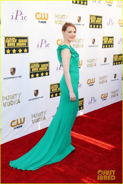 jessica-chastain-critics-choice-movie-awards-2014-red-carpet-03 (466x700, 234Kb)