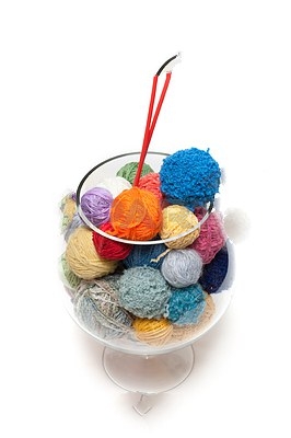 3307717-ball-for-knitting-in-glass (266x400, 38Kb)