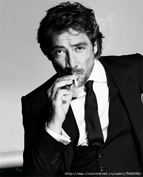 javier-bardem-smoking-cover-1010-lg (460x570, 113Kb)