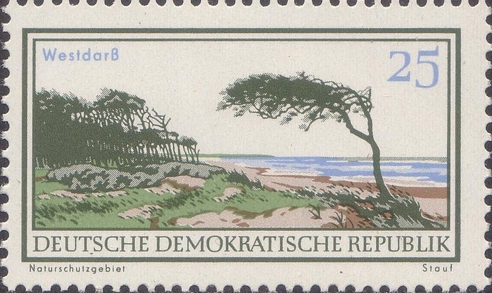 800px-Stamp_GDR_1966_Michel_1182 (700x416, 244Kb)