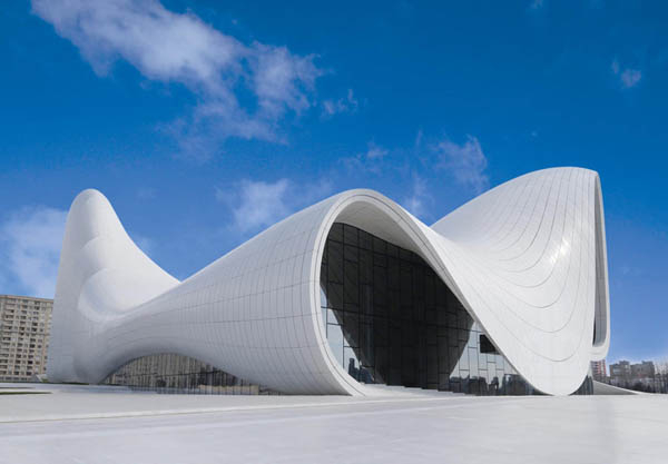 zaha-hadid-heydar-aliyev-center-baku-azerbaijan-1 (600x417, 95Kb)