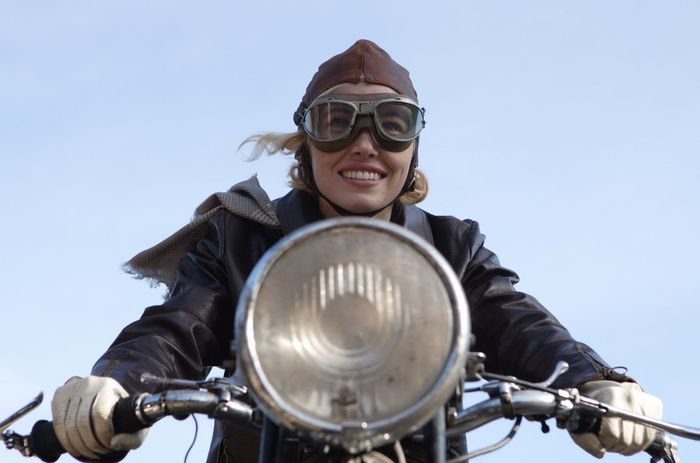3587765_easy_virtue_18 (700x463, 33Kb)