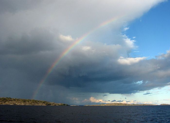 800px-Rainbow_at_Ladoga (700x507, 27Kb)