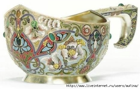 A RUSSIAN GILDED SILVER AND SHADED ENAMEL LARGE KOVSH, FEODOR RUCKERT, MOSCOW CIRCA 1900 (467x298, 88Kb)