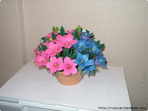 весенний букет цветов в технике оригами (1) (520x390, 96Kb)