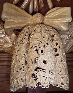 Cravat-Replica-by-Weller-of-Original-by-Griningling-Gibbons (247x313, 44Kb)
