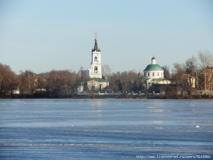 Храм на святом озере в Косино