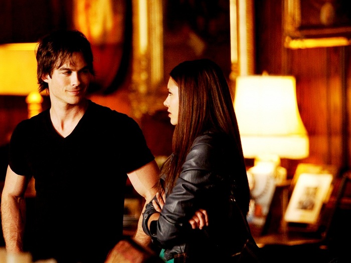 1494878_DamonElena_01 (700x525, 91Kb)