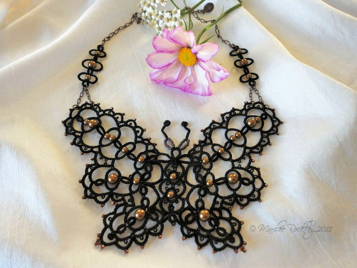 Tatted_butterfly_necklace (700x525, 372Kb)