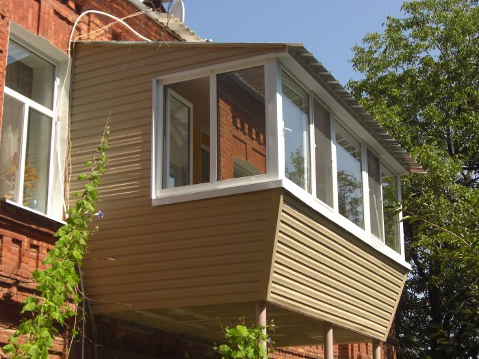 4645991_balkon (700x525, 128Kb)