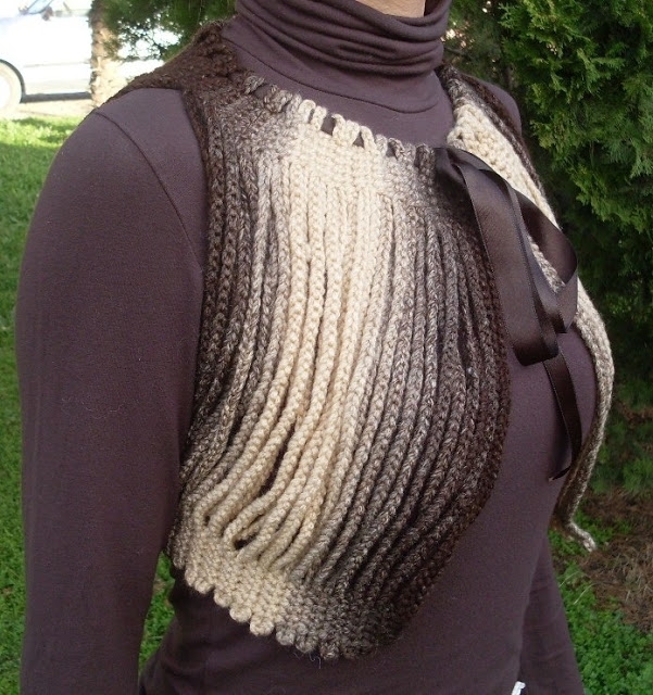 Crocheted Bolero, Shrug; made with chain lengths-I love this! (www.circulo.com.br) (saved as a .docx file on my laptop) -1b (601x640, 308Kb)