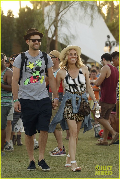 joshua-jackson-diane-kruger-inseparable-at-coachella-2014-03 (467x700, 100Kb)