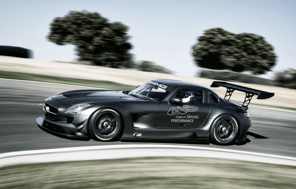 2012-mercedes-benz-sls-63-amg-7177 (596x380, 156Kb)