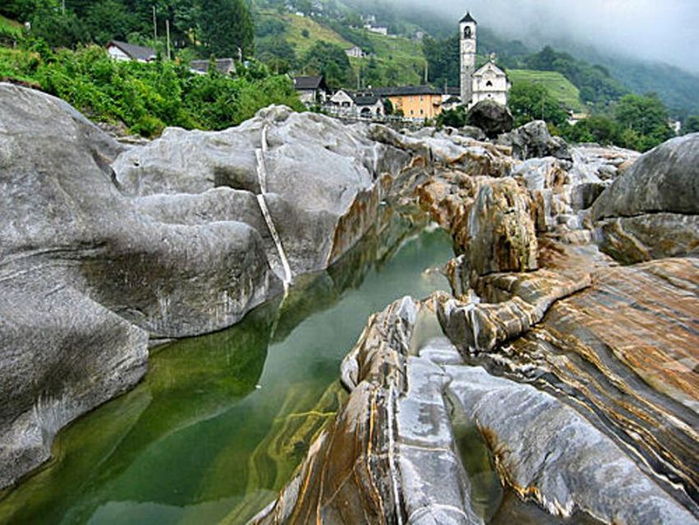 Valle Verzasca Швейцария