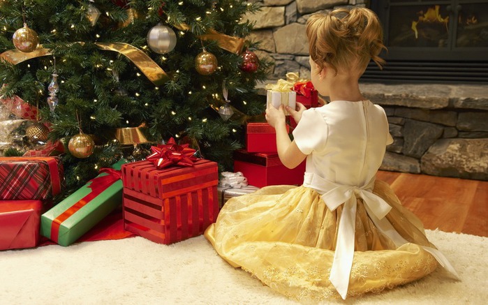 Cute_kids_Merry_Christmas_Holiday_Wallpaper_10_1920x1200 (700x437, 108Kb)