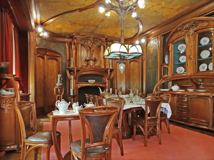 Art-Nouveau-dining-room-at-the-museum-of-the-School-of-Nancy-Photo-Jean-Pierre-Dalbéra (700x525, 487Kb)