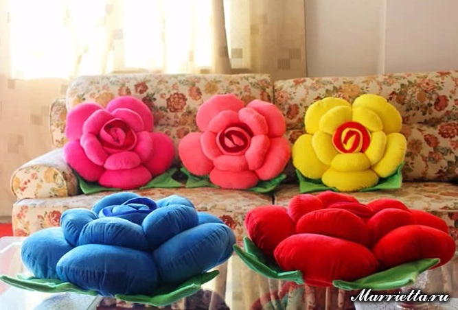 Очень уютные декоративные подушки цветы. Выкройки и фото идеи